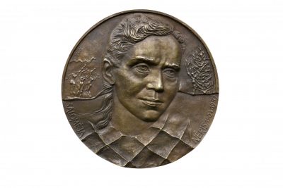 Salomėja Nėris. 1987 m. Bronza, lieta, Ø 10 cm